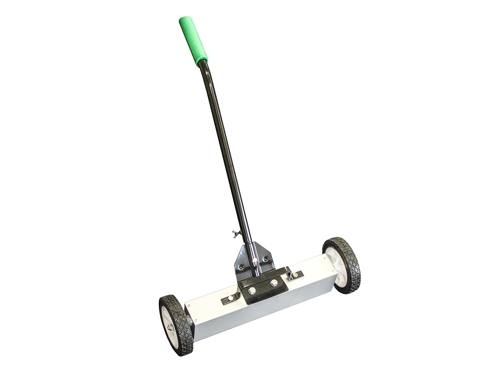 Magnetic Sweeper 460mm - With Release & Telescopic Handle
